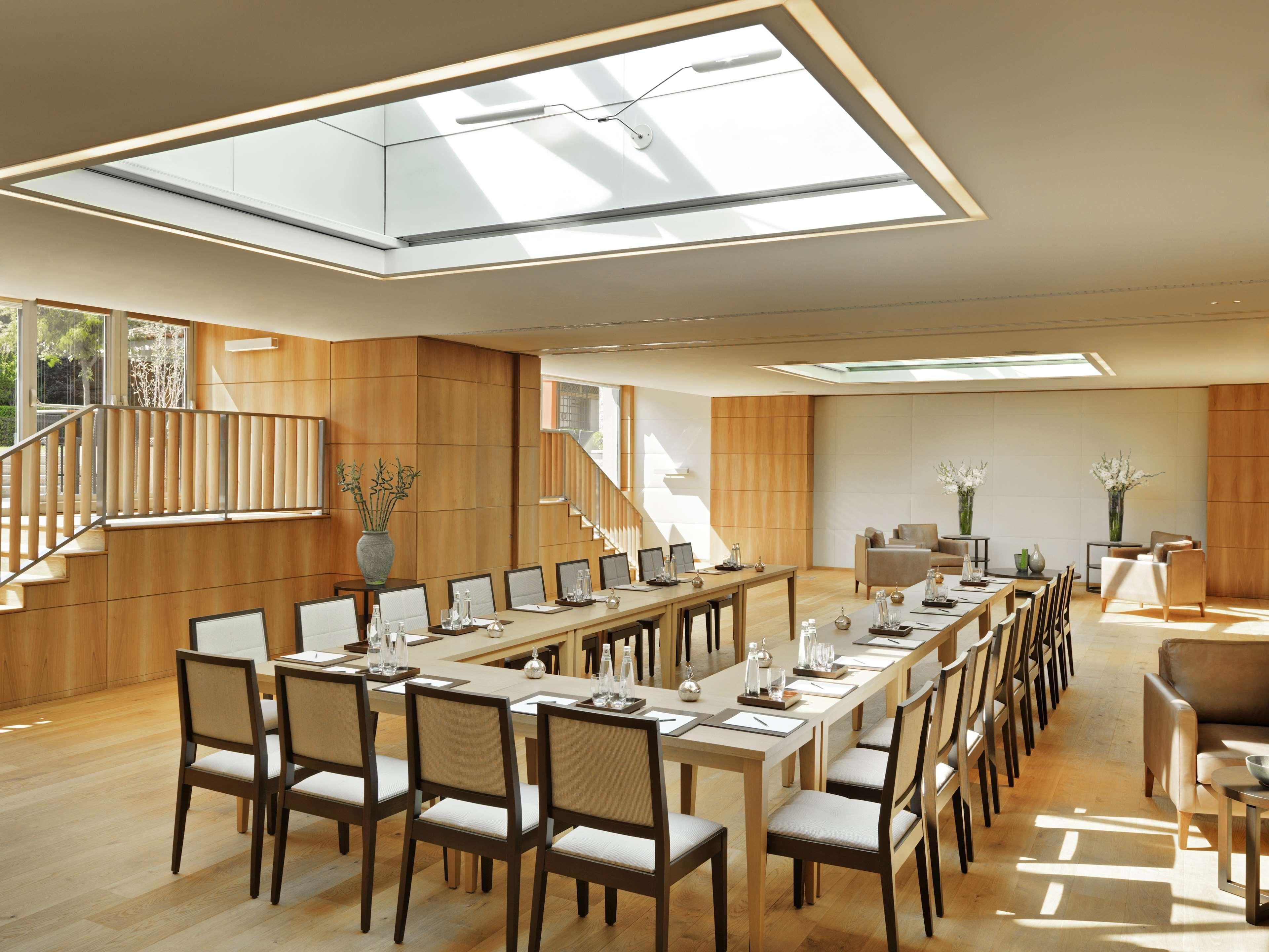 Grand Hyatt Istanbul Hotel Exterior photo The dining room